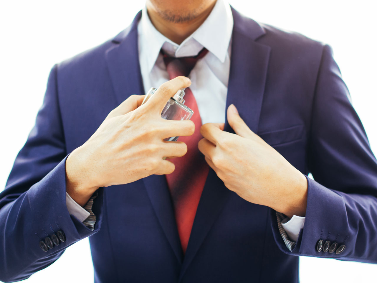 Apakah Pria Harus Tetap Memakai Parfum?